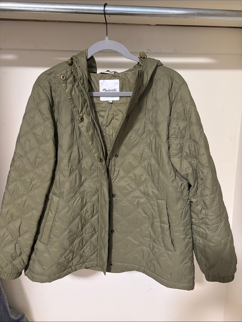 Madewell Quilted Hooded Puffer Jacket in Olive